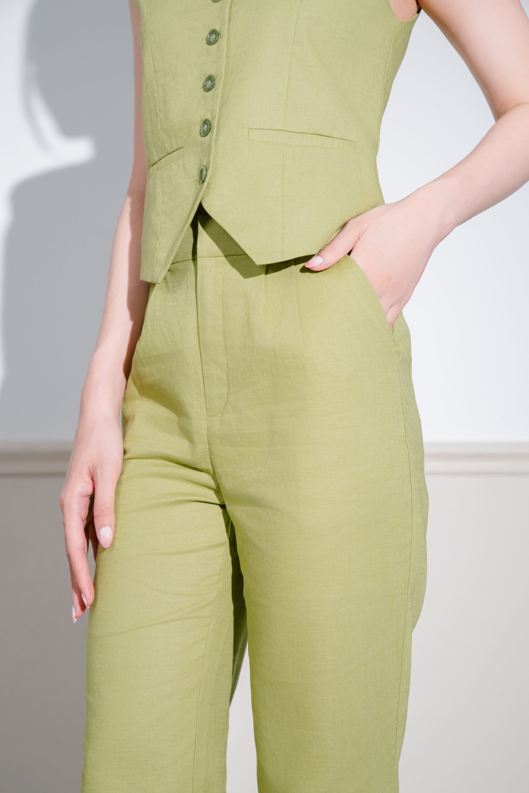 Naomi Linen Trousers | Avocado